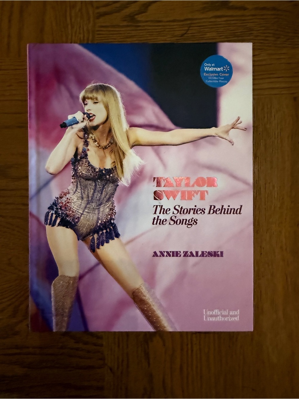 Taylor Swift / the story behind the songs book